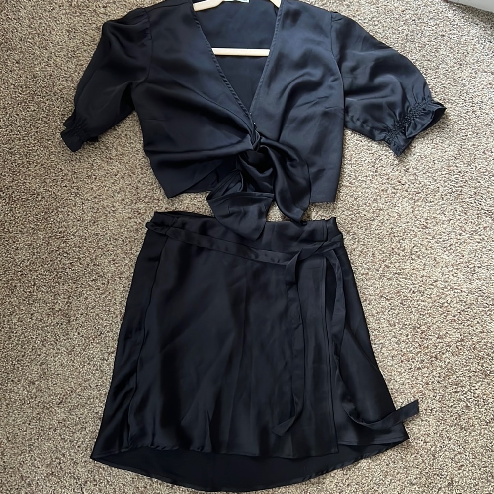 Abercrombie black satin two piece set